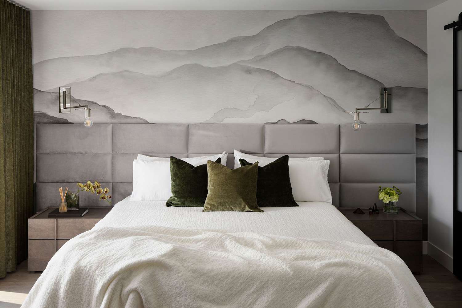 mural in bedroom