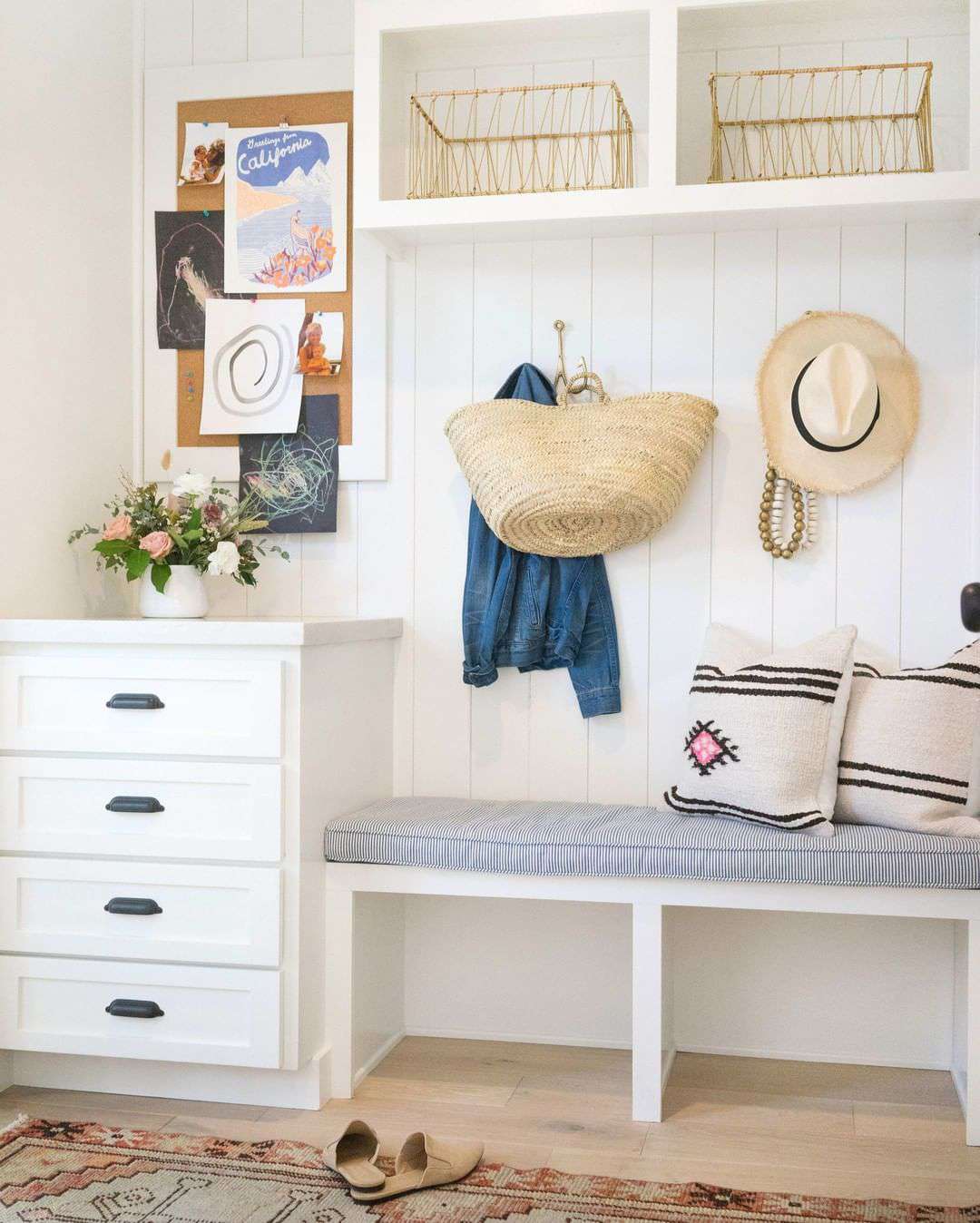 ideias modernas de mudroom